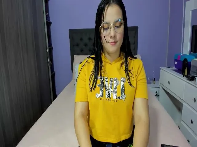 Live sex webcam photo for Sammy_Lee #256877409