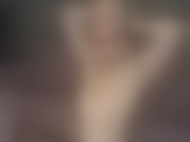 Live sex webcam photo for Xtina_ #262785818