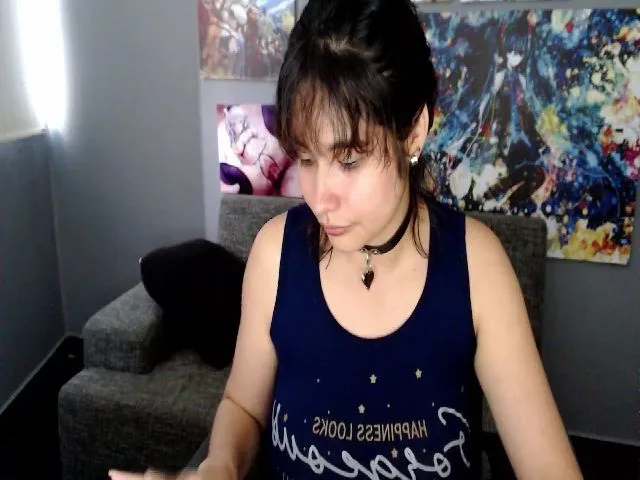 Live sex webcam photo for Jade_leon_ #253555354