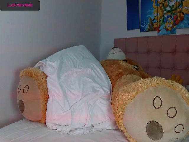 Live sex webcam photo for Kate__parker #255469719