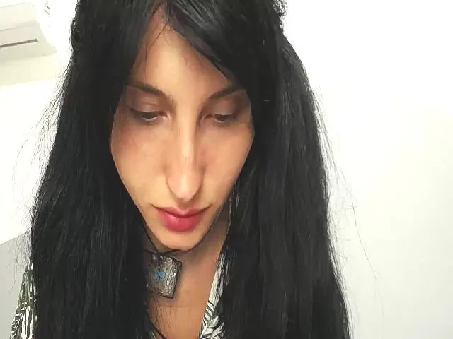 Live sex webcam photo for SnowSpacee #253252289