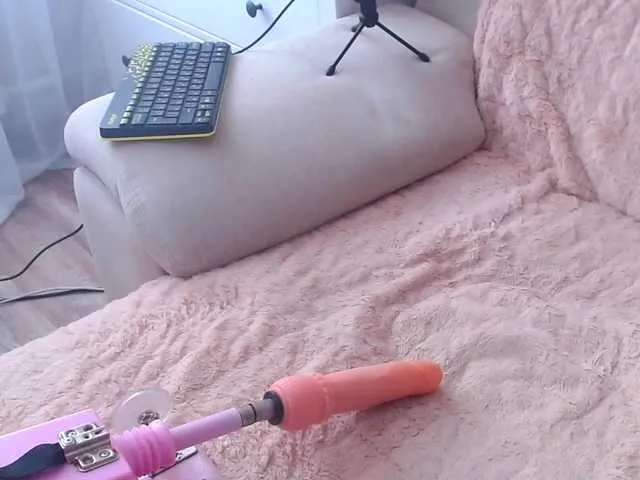 Live sex webcam photo for Sunny-Rose #265373453