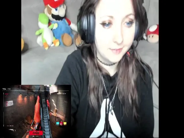 Live sex webcam photo for PrincessBluu #264065008