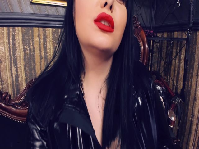 Live sex webcam photo for MelissaGlow #257682852