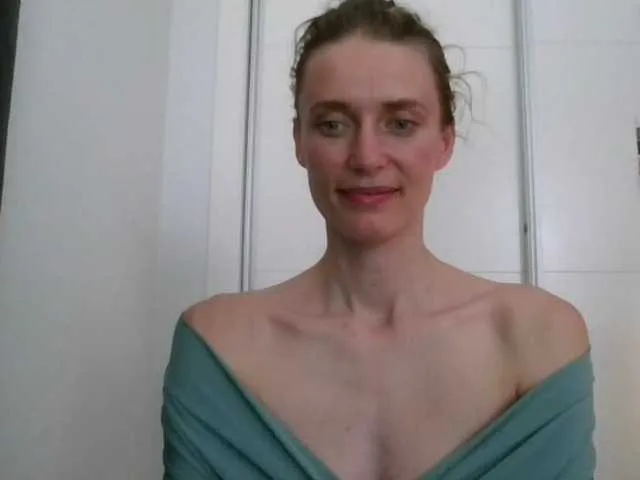 Live sex webcam photo for CelesteKissab #241368827