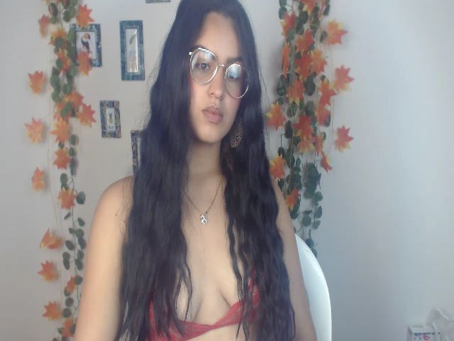 Live sex webcam photo for Selenaburning #256684085