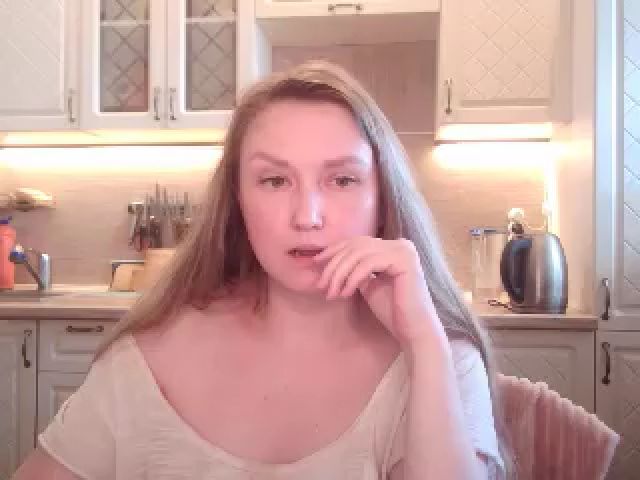 Live sex webcam photo for JaneGrey111 #256726565