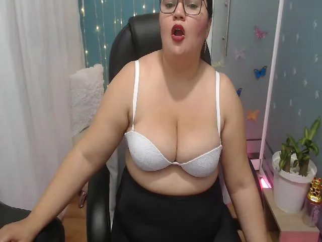 Live sex webcam photo for Anahi_moore #265203525