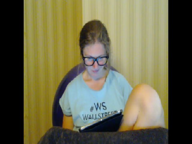 Live sex webcam photo for A_Girlie #258603957