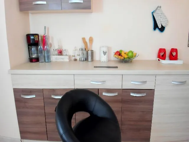 Live sex webcam photo for KimoraJoy #287860566