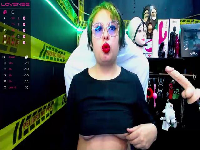 Live sex webcam photo for Rubi_slave #263541264