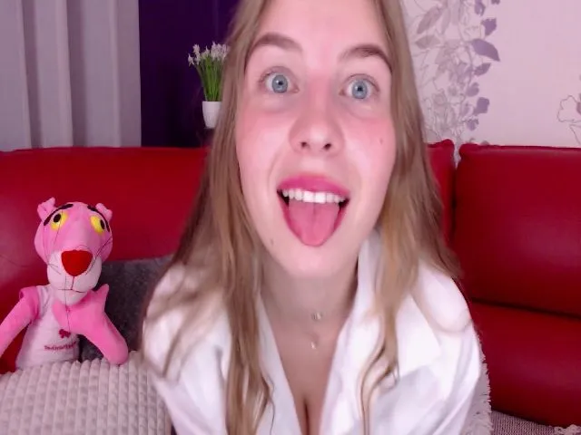 Live sex webcam photo for GiannaGoldx #259506021