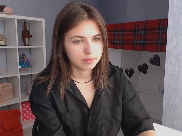 Live sex webcam photo for YourrAngell #255270754