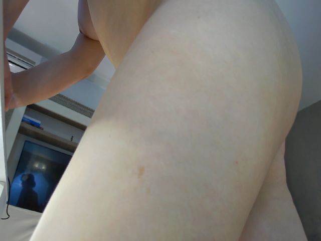 Live sex webcam photo for ILoveToFeelU #254320863