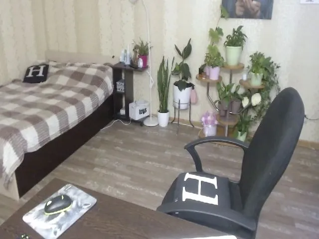 Live sex webcam photo for Emi_lywild #254395985