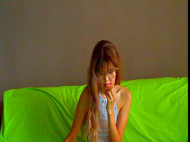 Live sex webcam photo for Tallinna #253644677