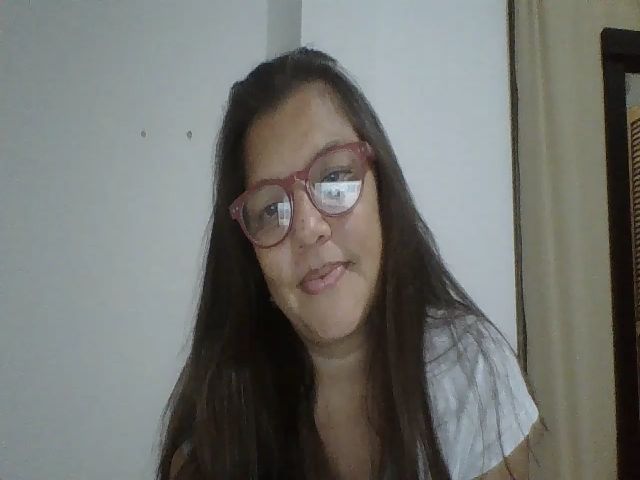 Live sex webcam photo for SweetLola01 #256155473