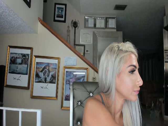 Live sex webcam photo for ADRIANA_FOX #255266390