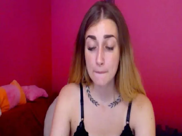 Live sex webcam photo for Lolly__Pop__ #260423903