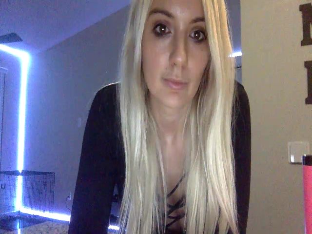 Live sex webcam photo for Sammy_gray #262606572