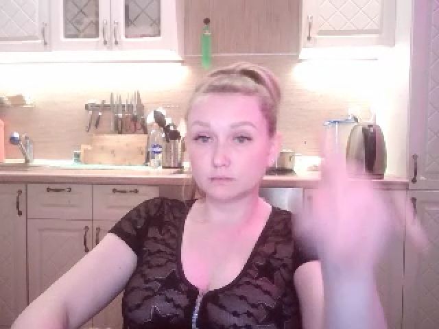 Live sex webcam photo for JaneGrey111 #262772654