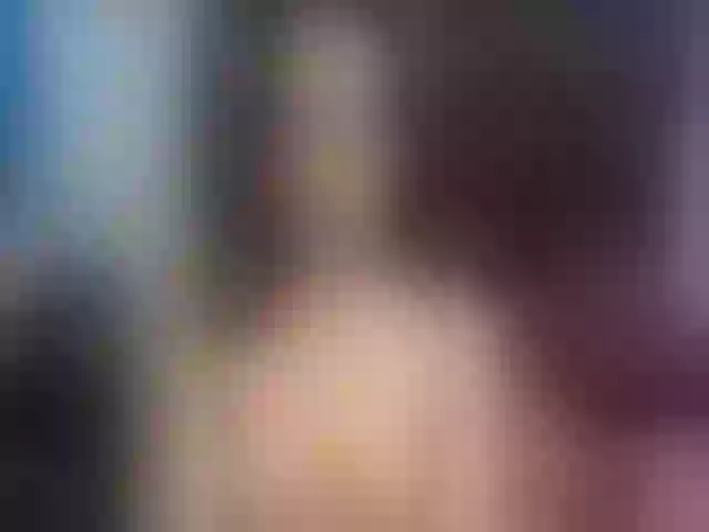 Live sex webcam photo for AngeelJones #263916760