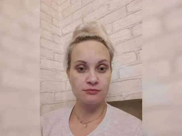 Live sex webcam photo for eyesblonde #241607755