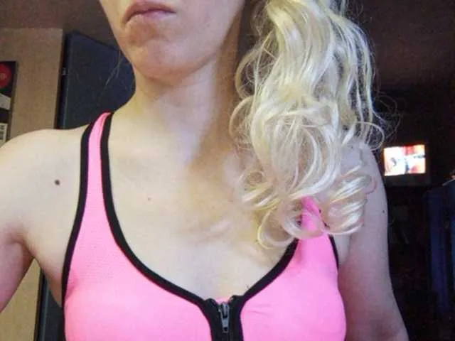 Live sex webcam photo for VIPGERL99 #241184502