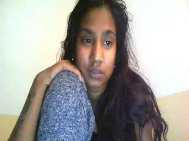 Live sex webcam photo for Exoticfox00 #256915532