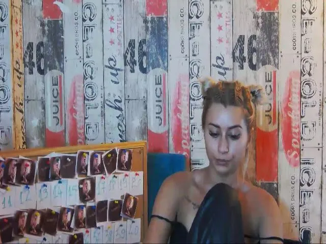 Live sex webcam photo for RubbyKalifha #263020639