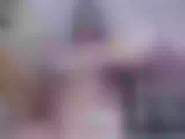 Live sex webcam photo for AshleyLove4U #253403393