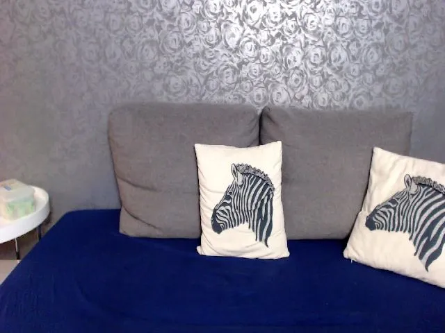 Live sex webcam photo for Ellehottie #264113149