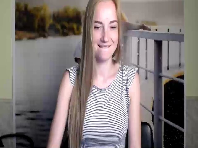 Live sex webcam photo for TaisiaJai #257150366