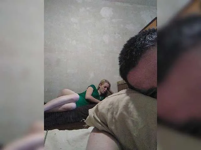 Live sex webcam photo for AlinaPixel #258129978