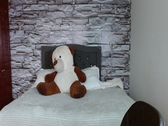 Live sex webcam photo for Angel_Ch #259466403