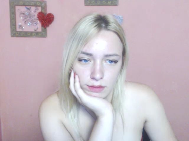 Live sex webcam photo for KetiLove_ #256170865