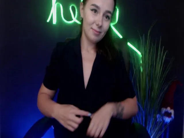 Live sex webcam photo for DinaD #259344511