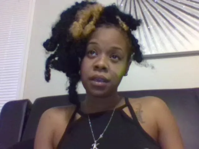 Live sex webcam photo for BeautifulKash #253965735