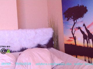 Live sex webcam photo for LishaDivine #240533050