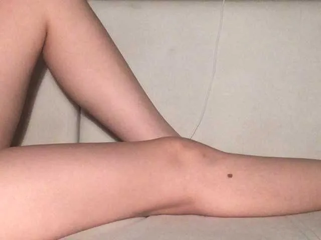 Live sex webcam photo for SiaKriSti #241090785