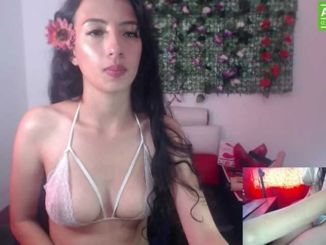 Live sex webcam photo for Coniecut #243488217