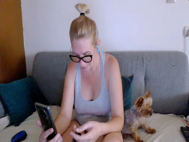 Live sex webcam photo for Stephycute #263039435