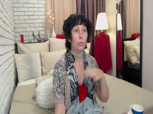 Live sex webcam photo for MonicaUDream #252960454