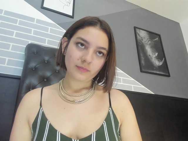 Live sex webcam photo for LeahMaya #250854889