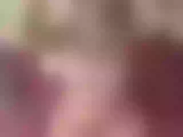 Live sex webcam photo for lilyhung50 #241363590