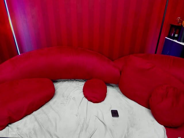 Live sex webcam photo for BestCamGirll #261018331