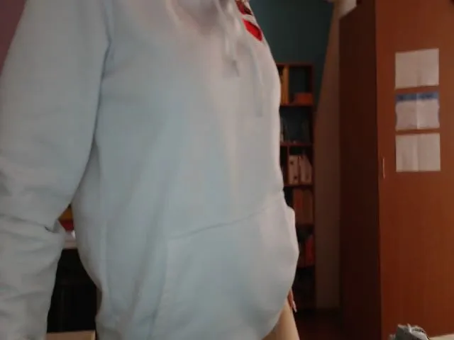 Live sex webcam photo for NikkiKiss_ #256172151