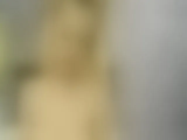 Live sex webcam photo for RubyFlame3 #252961473