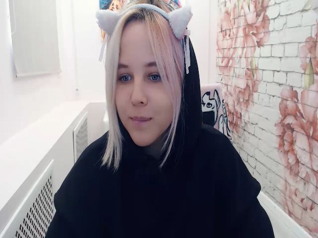 Live sex webcam photo for Helokit #258508480