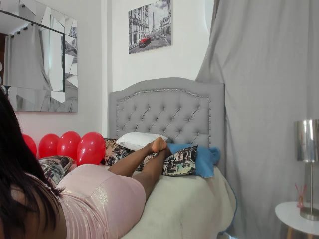 Live sex webcam photo for Zammara #254141318